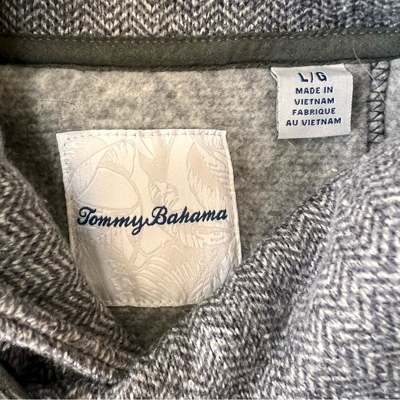 Tommy Bahama Herringbone Grey Pullover Men’s Large | LIKE NEW - Picture 3 of 9